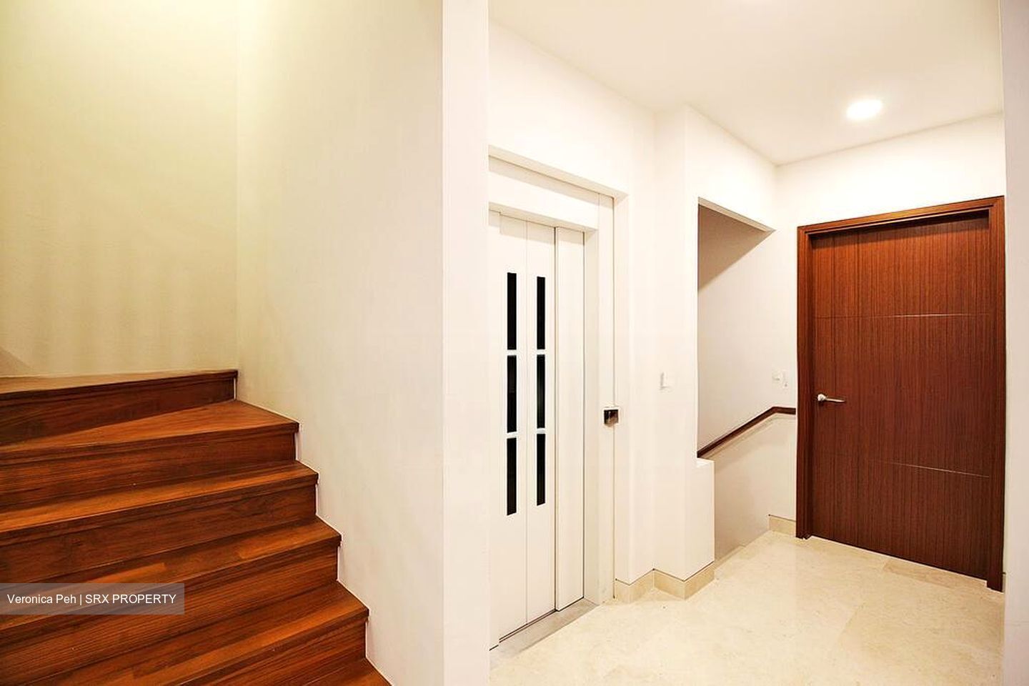 Eastrees (D15), Terrace #520391381